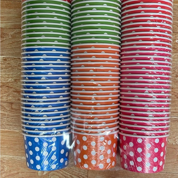 100 PCs 3 “ ice cream cup , 25 PCs clear cup .125 PCs air fryer paper on sale - Picture 2 of 6
